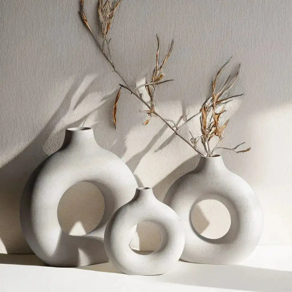 Ceramic Chic Vase - Monochrome Majesty