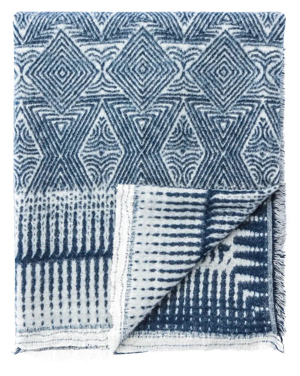 Jaipur Living Hamlin Indoor Throw Blanket