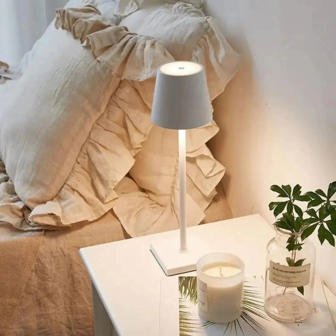 Rechargeable Cordless Lamp with Shade